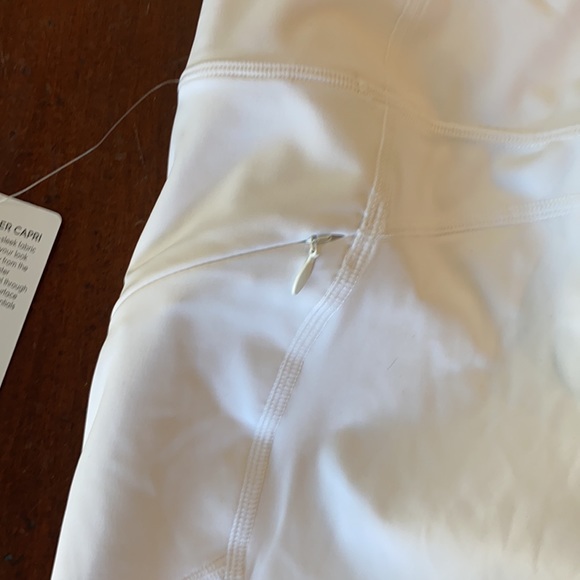 Athleta Mesh Contender Capri size Small Tall - Picture 10 of 12